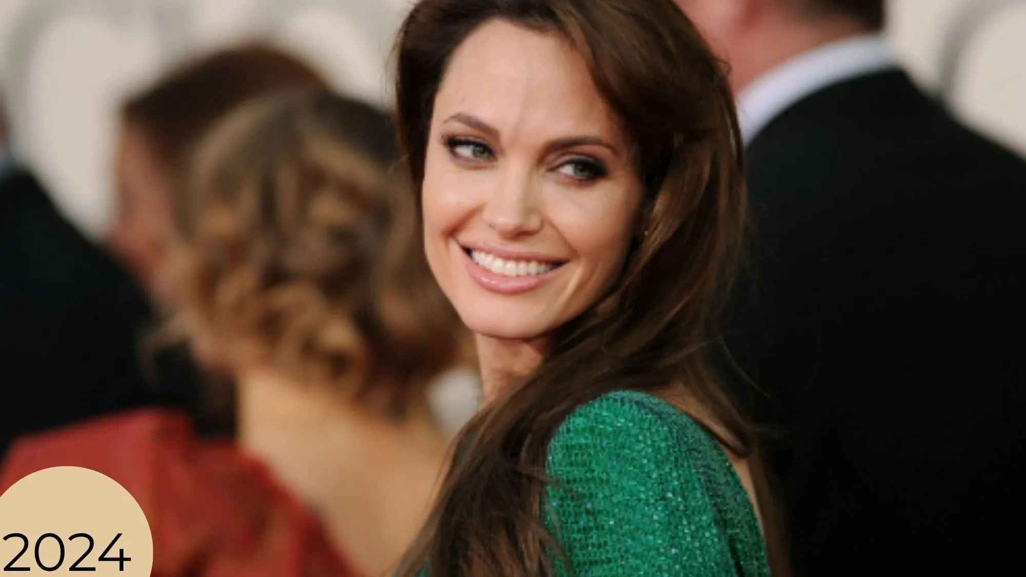 Angelina Jolie teeth 2022